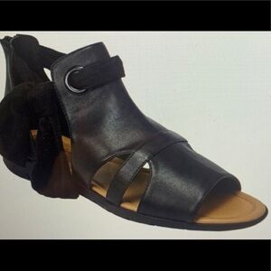 Comfortview | Women's Size 9WW | NEW Wide Width "The Annika" Sandals Shootie NIB